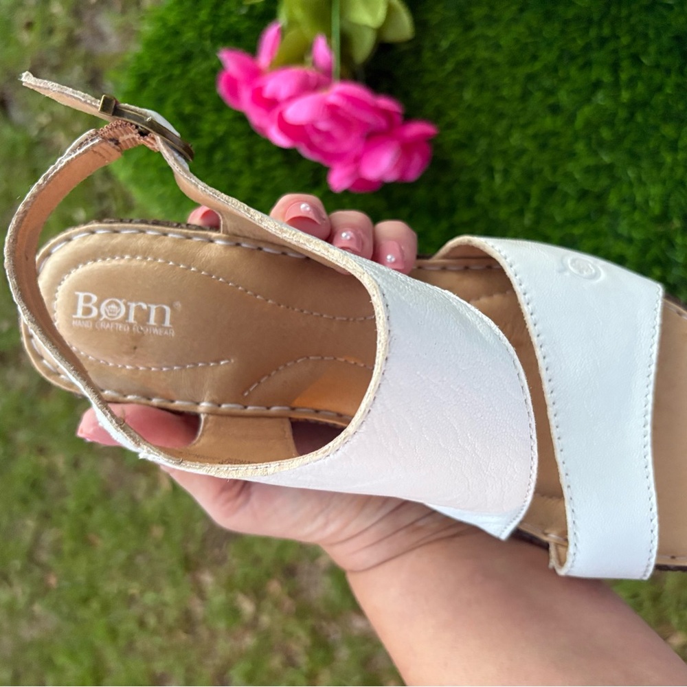 BORN LEATHER WEDGE SANDALS BUCKLE 9 - Picture 2 of 12